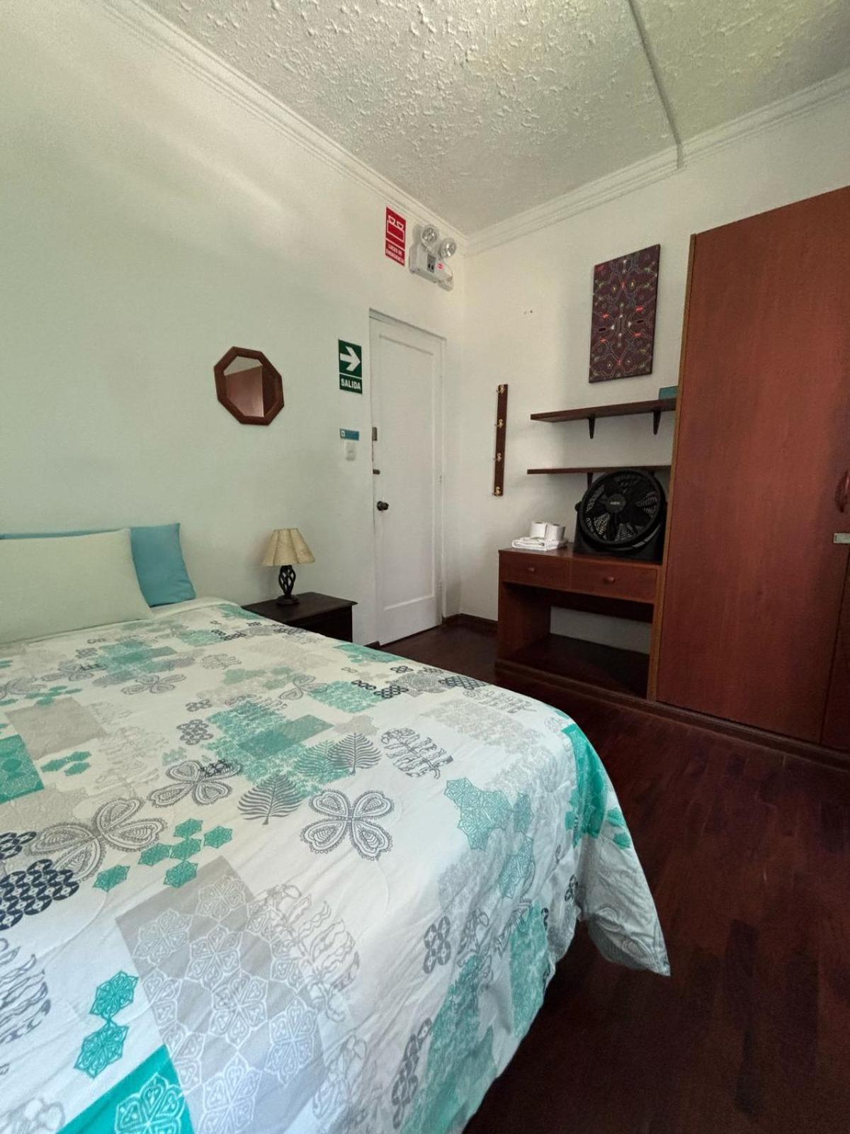 Bed and Breakfast La Casona Azul Лима Экстерьер фото